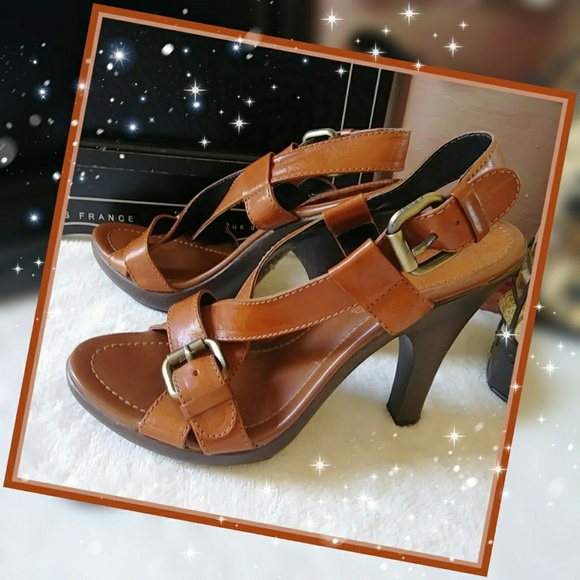 Fendi Shoes - SALE! Fendi Sz 7 Brown Leather Block Heels Sandals
